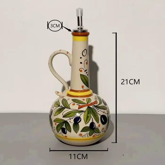 Bouteille d'huile d'olive en céramique, bouteille de vinaigre, assaisonnement de cuisine, bouteille 