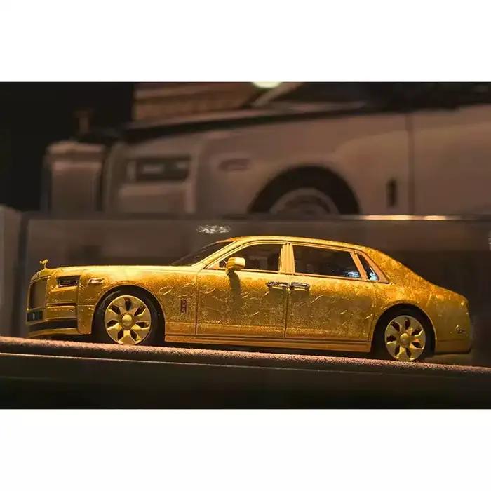 Nouvelle voiture miniature Rolls-Royce Phantom EWB Banana 1:64, finition brillante effet givre doré,