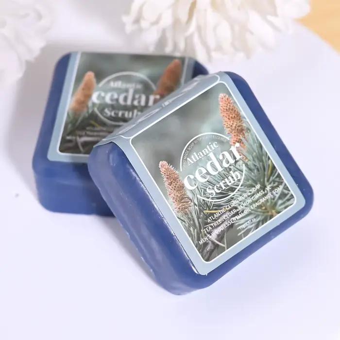 Savon à l'huile essentielle de cèdre pour hommes