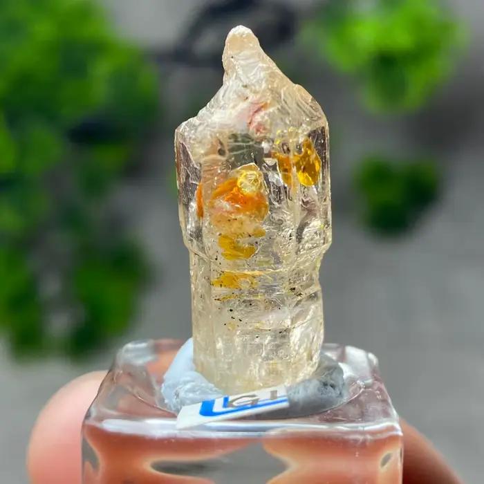 Rareté : Spécimen minéral de cristal de pétrole 100 % naturel, quartz galline à effet fluorescent, provenant du Pakistan