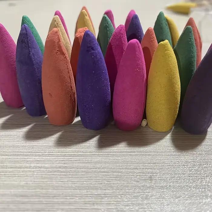 Encens à reflux en cascade Big Spark - 16 minutes de temps de combustion, couleurs vives (bois de santal, thé vert, rose, jasmin, lavande, citronnelle, bois d'agar, artemagne, fleur de cerisier) pour 