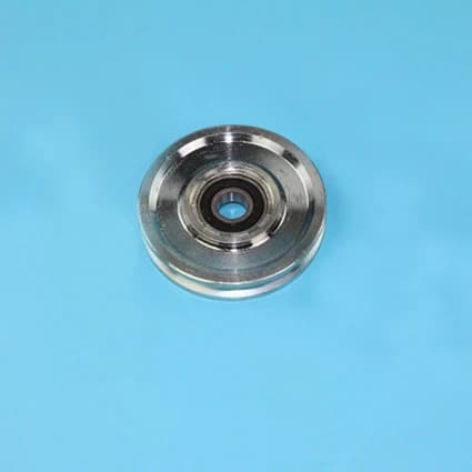 Rouleaux/poulies/roues coulissants en acier avec roulement 6001RS, rainure en U profonde, diamètre 7