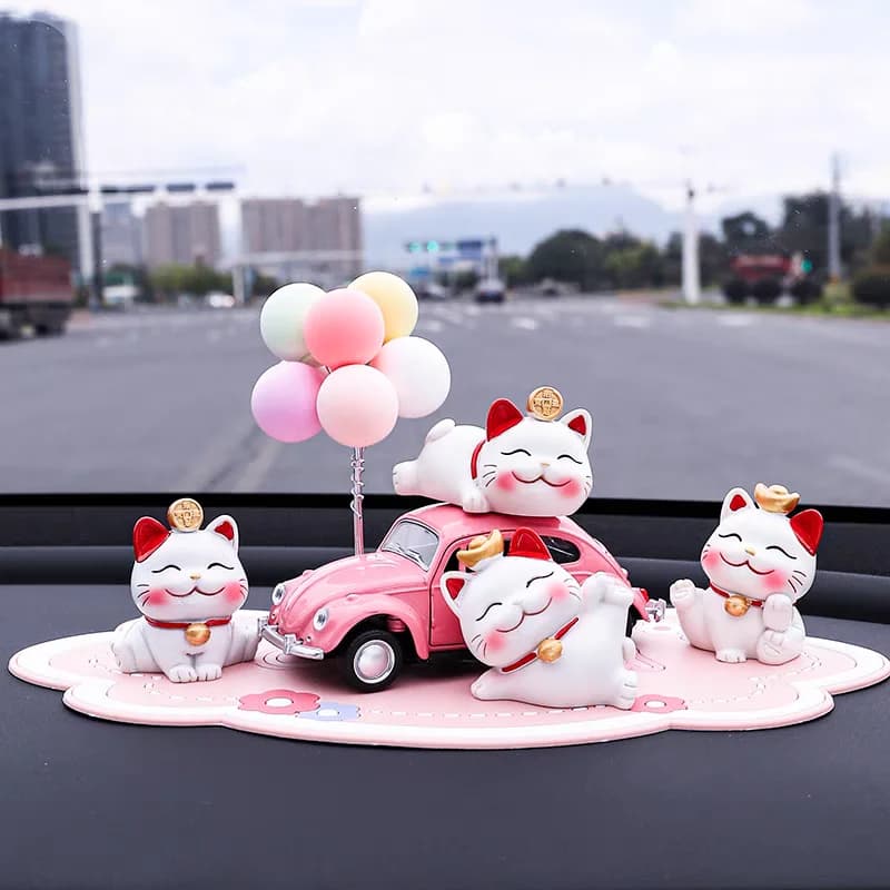 Décorations intérieures de voiture mignonnes et créatives à la mode