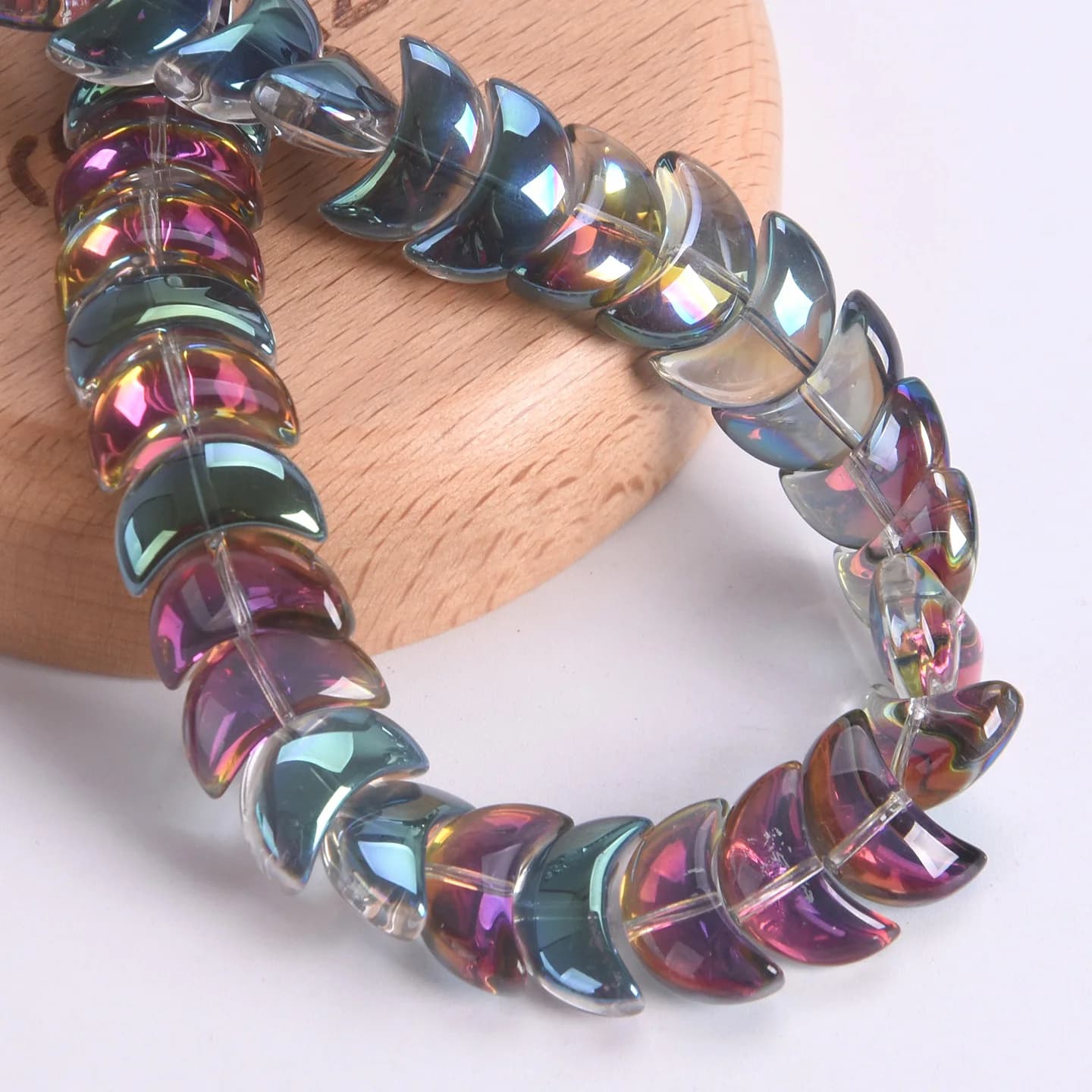10 pièces en forme de croissant de lune 14x9mm perles en verre de cristal plaqué coloré en vrac pour