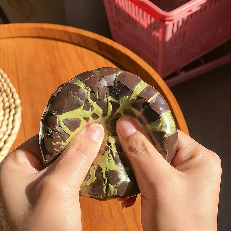 Jouets à presser en chocolat noir croustillant, boules artisanales à rebond lent, jouets anti-stress