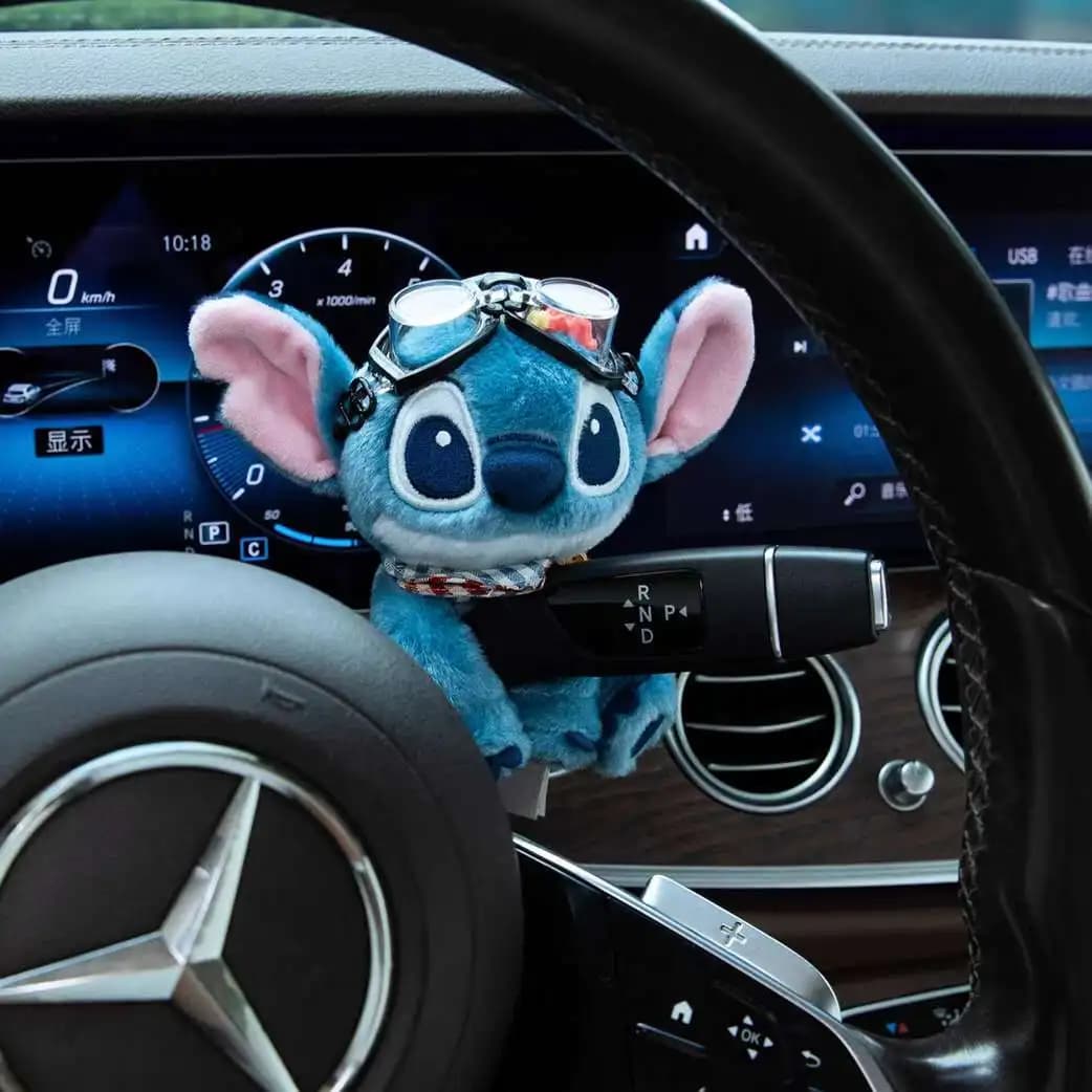 Figurine de voiture Lilo & Stitch, accessoires imprimés dessin animé, figurine décorative Kawaii pou
