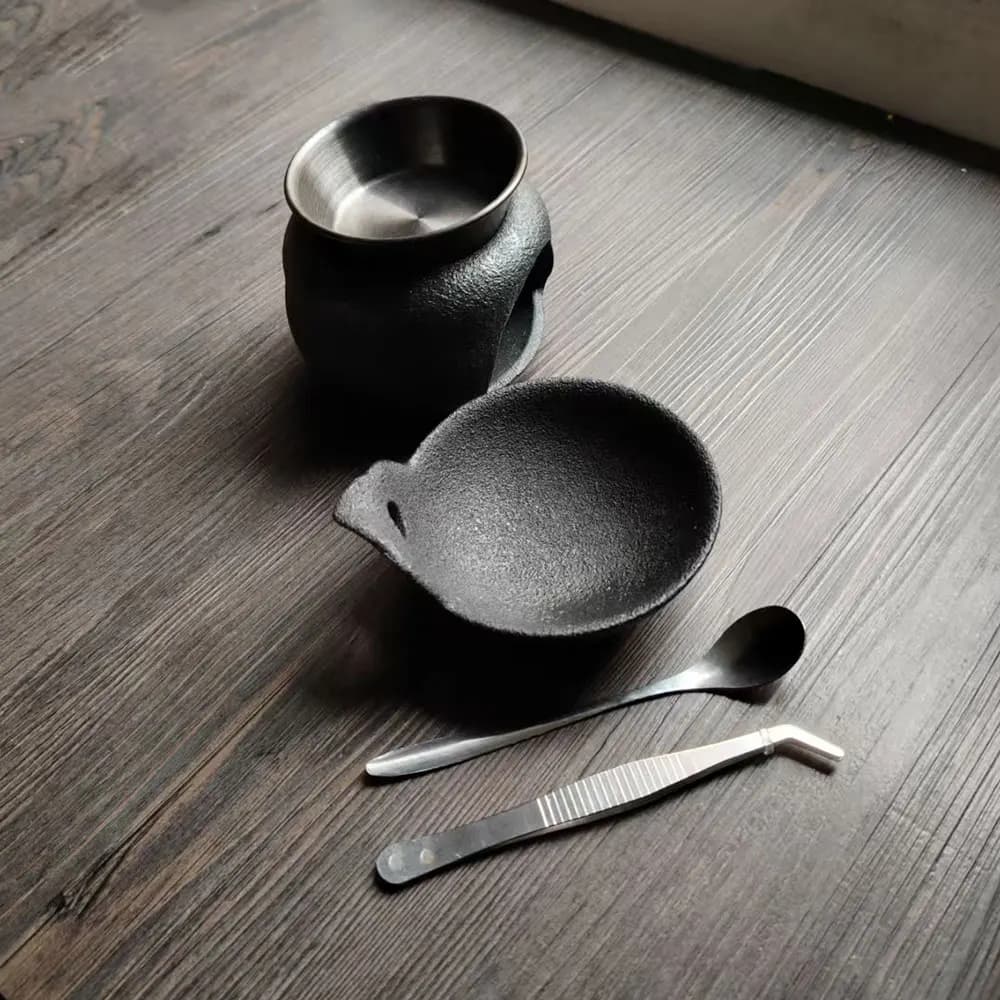 Brûleur d'encens en céramique multifonctionnel pour chauffer diverses huiles essentielles d'encens r