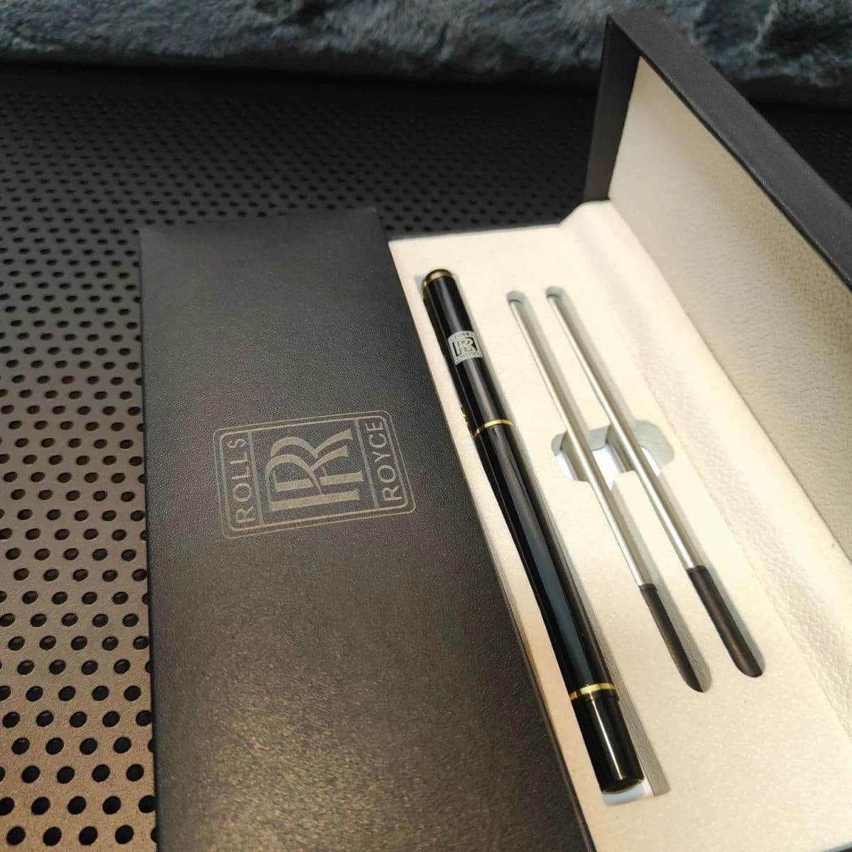 Stylo de signature haut de gamme pour bureau, logo de voiture, stylo en métal durable, cadeau pour R