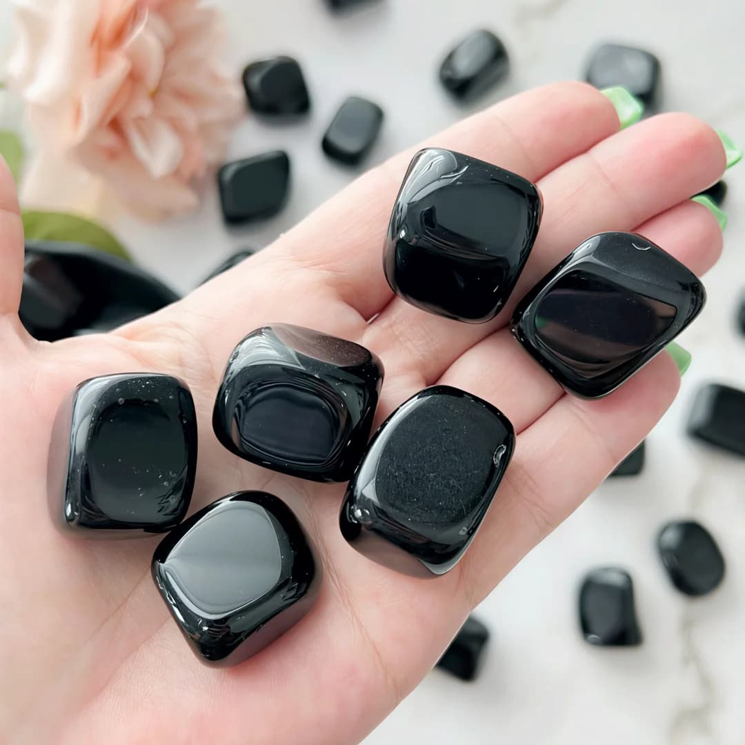 Pierres roulées en obsidienne naturelle, cristaux polis, cristaux irréguliers, cristaux en vrac, pie
