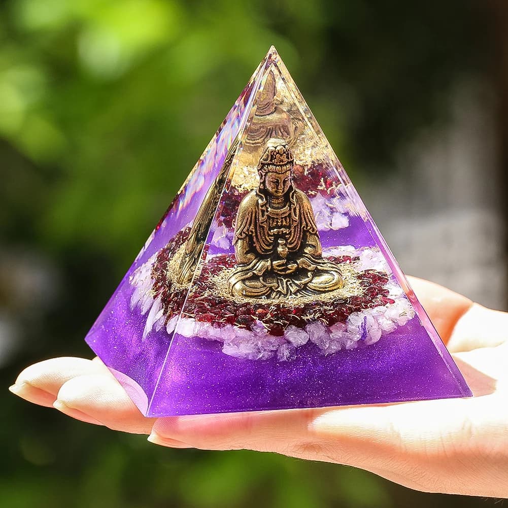 Pyramide égyptienne de bouddha en cristal violet, ornement de méditation énergétique, pierre de guér