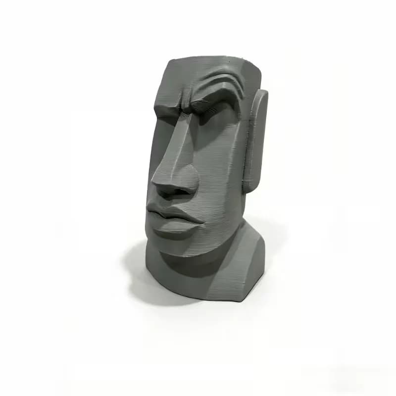 Statue Moaï qui fait hausser les sourcils - Avatar de l'île de Pâques, accrocheur regardant vers le 