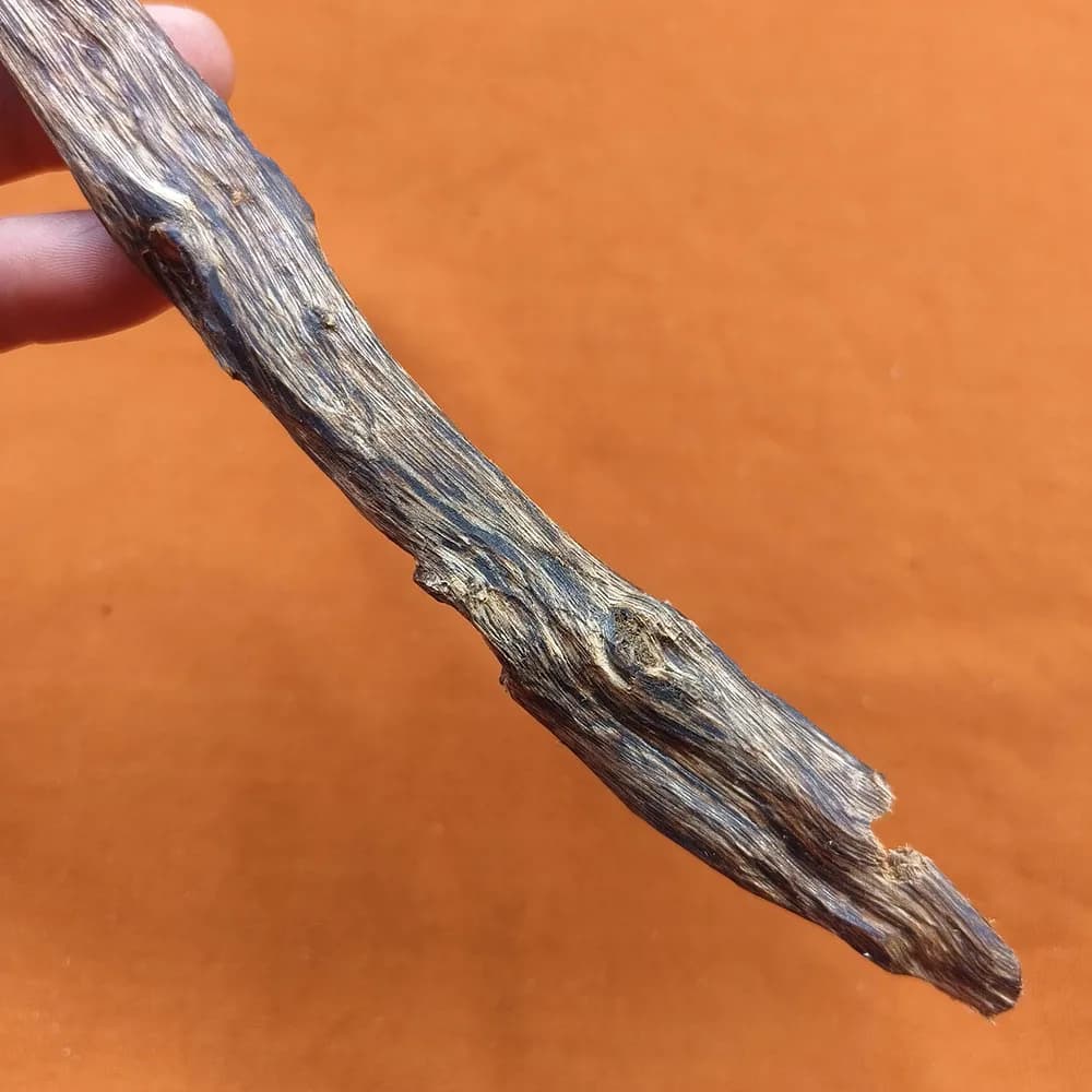 Encens authentique chinois Kynam 28g à l'huile noire naturelle pour la décoration de la maison, la m