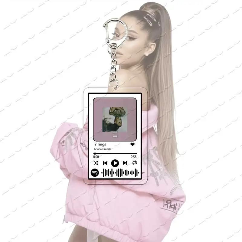 Porte-clés populaires Ariana Grande : Code de playlist musical Into You Love Me Harder pour sacs d'a