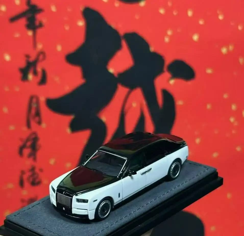 Modèle de voiture réplique en alliage Banana 1:64 Rolls-Royce Phantom 8ème génération, un cadeau pou