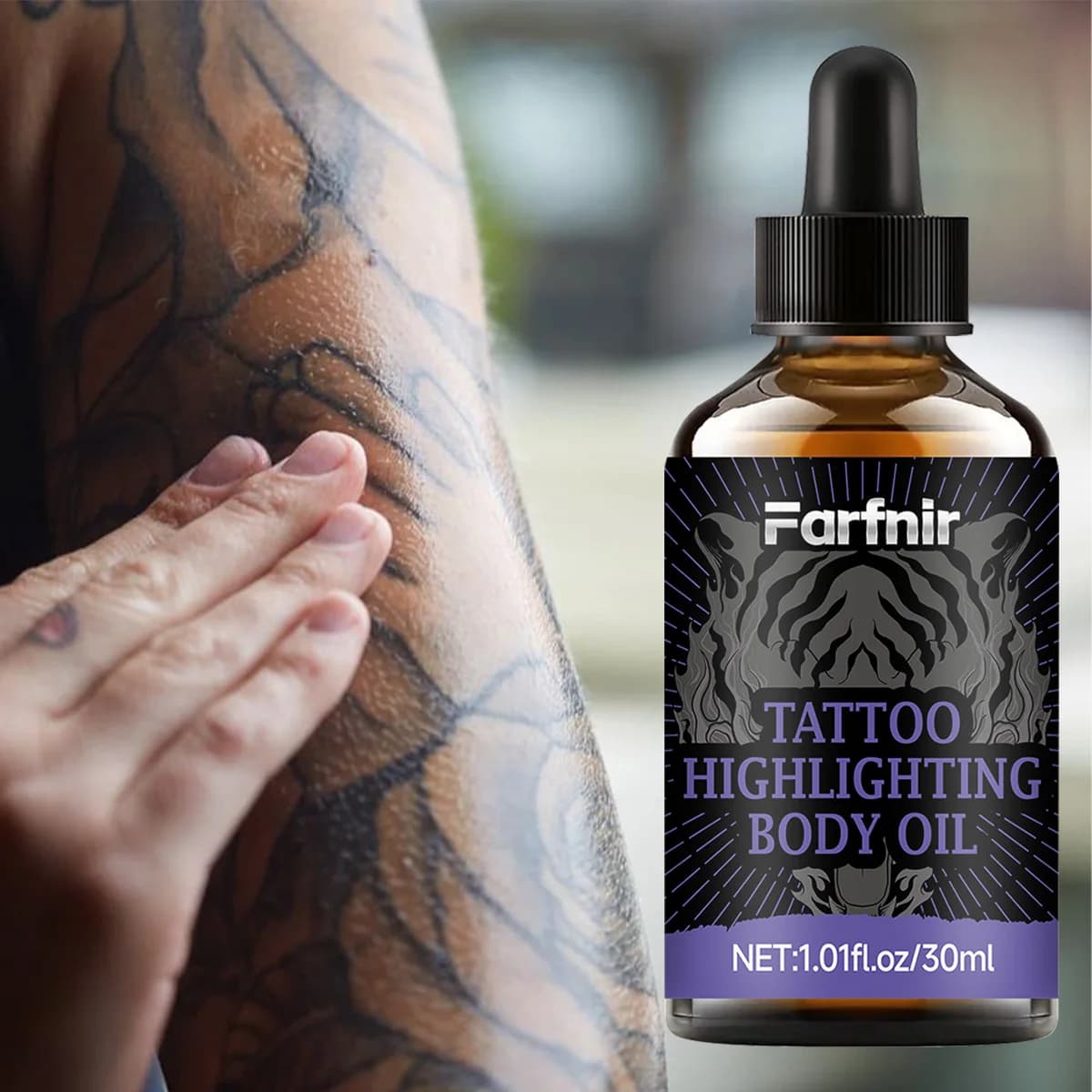 L'huile de mise en évidence du tatouage