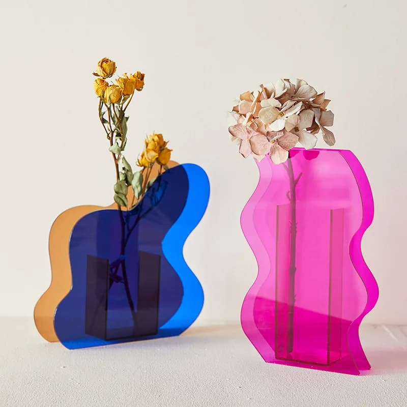 Vase en acrylique coloré arc-en-ciel nordique