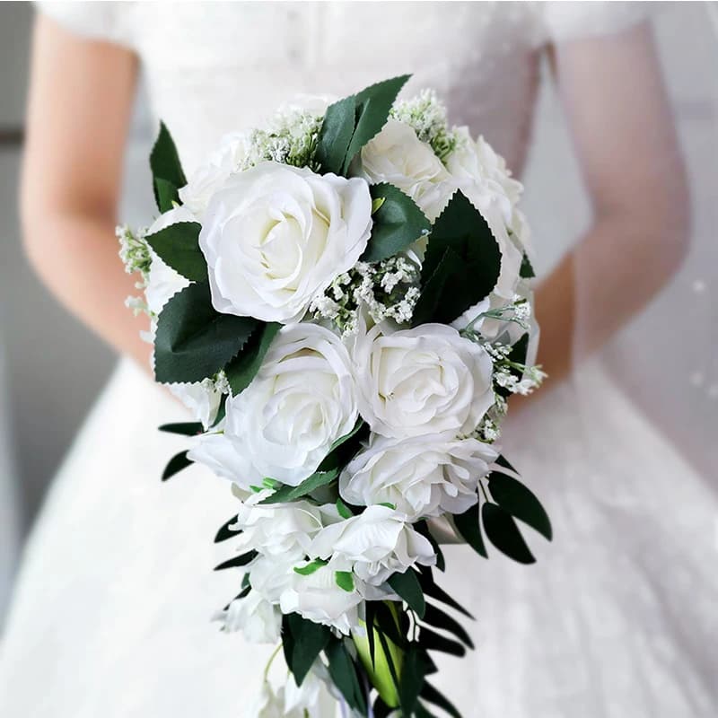 Fleur artificielle de bouquet de roses de goutte d'eau de mariée de cascade exquise, fleur de tenue de main, fleur de mariage de demoiselle d'honneur