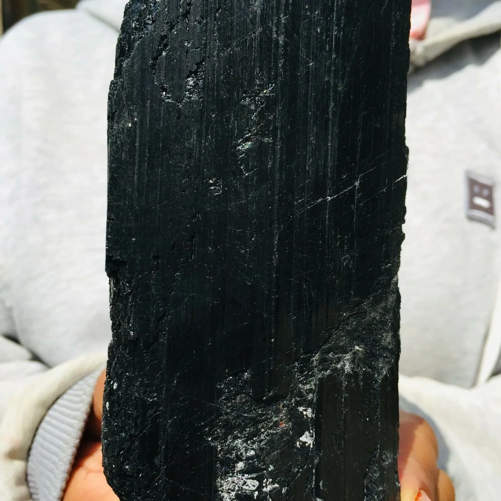 Pierre de Tourmaline Noire Naturelle, Échdébordde Roche Brute