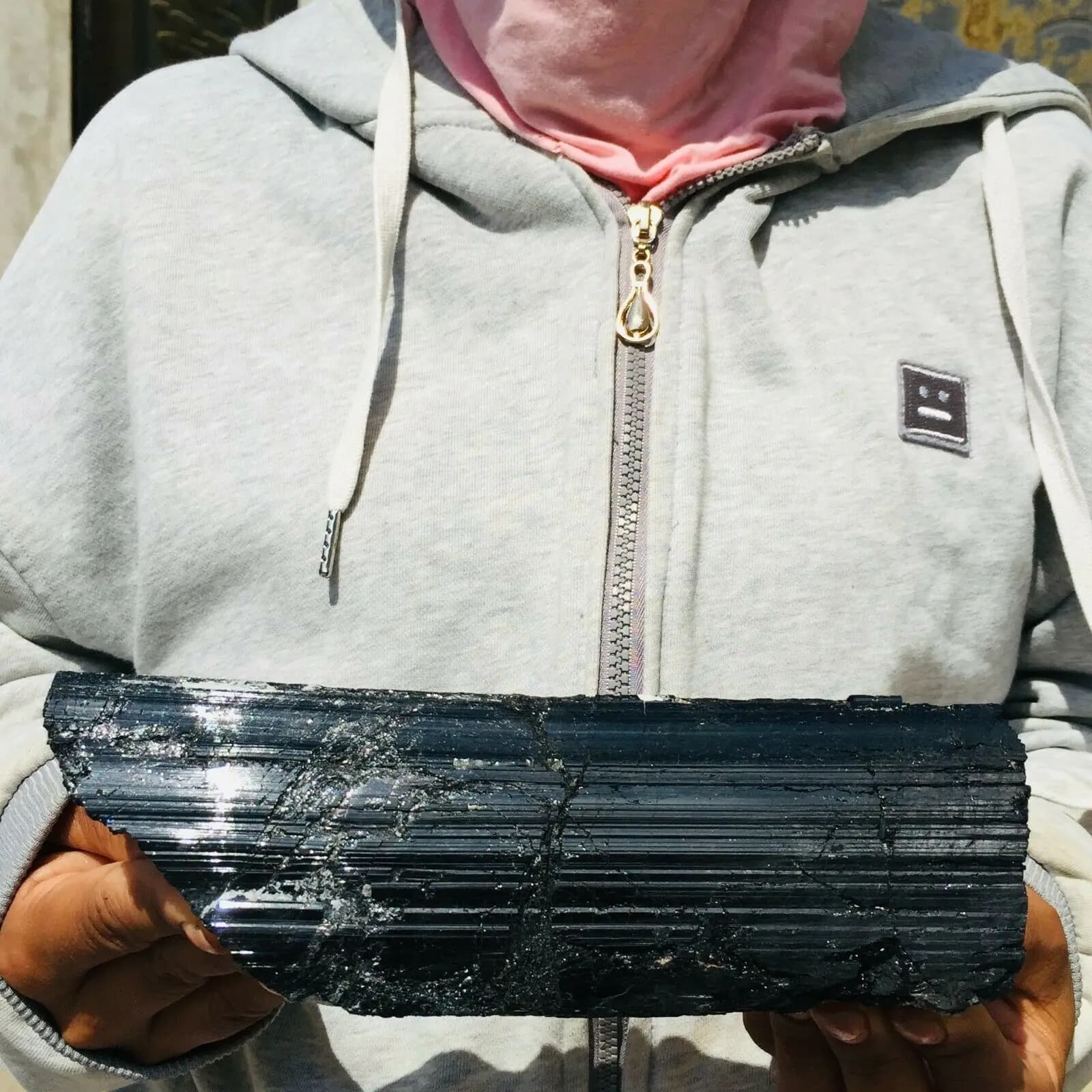 Pierre de Tourmaline Noire Naturelle, Échdébordde Roche Brute