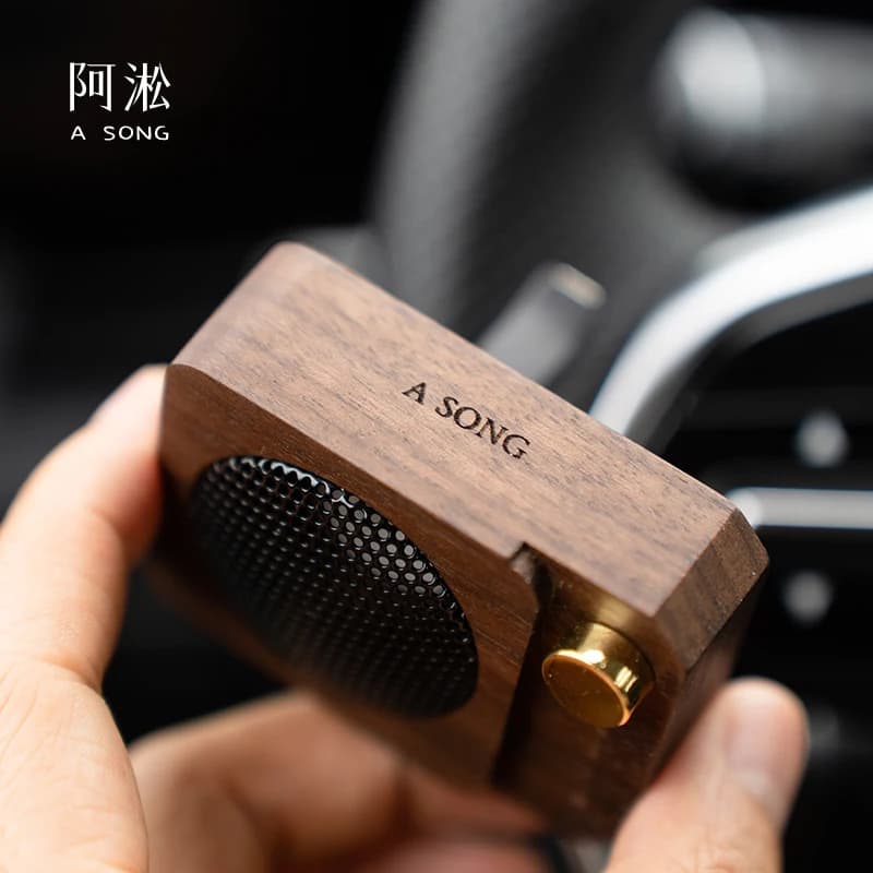 Diffuseur de voiture en bois d'aromathérapie décoratif hors tendance, sens avancé