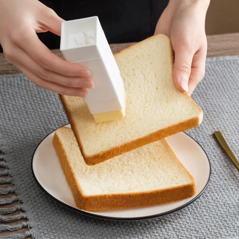 ​ ​ Épandeur de beurre vertical – Épandeur PP sans danger pour les aliments avec base pivotante, distributeur de beurre non gras. Parfait pour le petit déjeuner