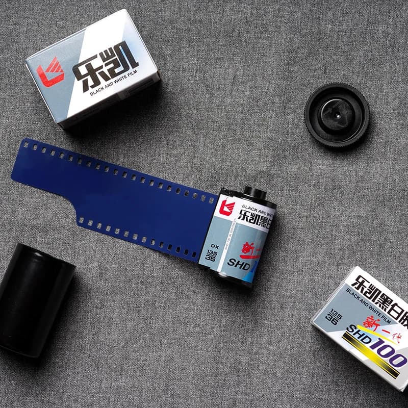 Original 1-10 rouleaux de film noir et blanc LUCKY SHD100 135, film négatif rétro 35 mm pour la photographie artistique quotidienne
