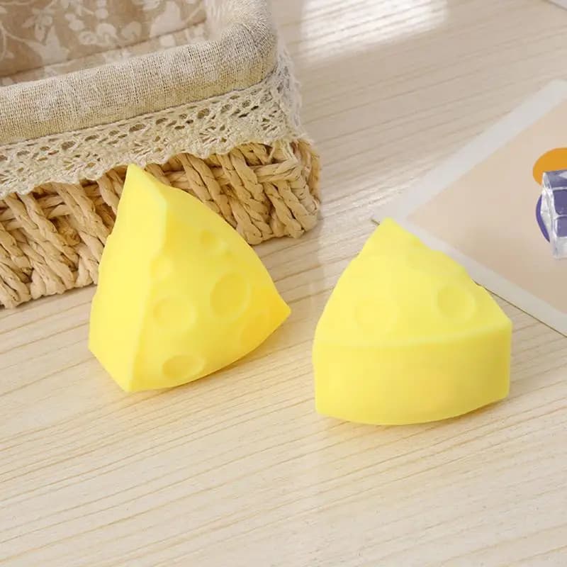 Jouet sensoriel anti-stress en forme de fromage à remontée lente, doux et compressible