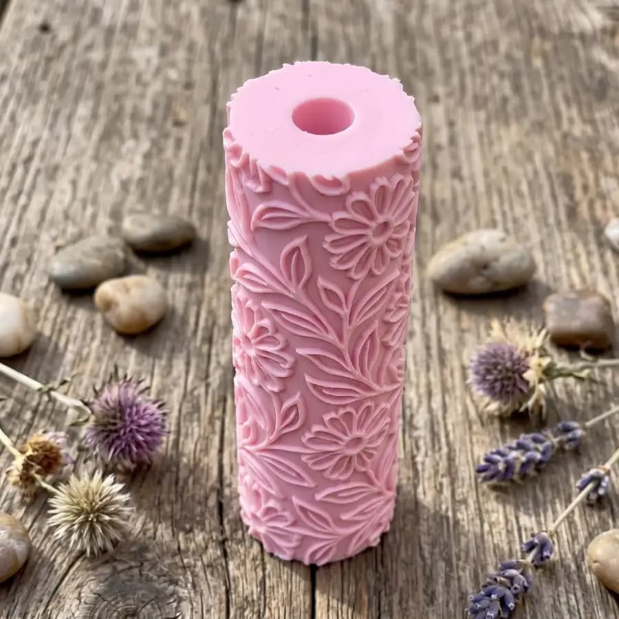 Rouleau de gaufrage Daisy Meadow pour la fabrication de bijoux - Rouleau texturé en plastique contemporain avec motif floral, compatible avec le polymère