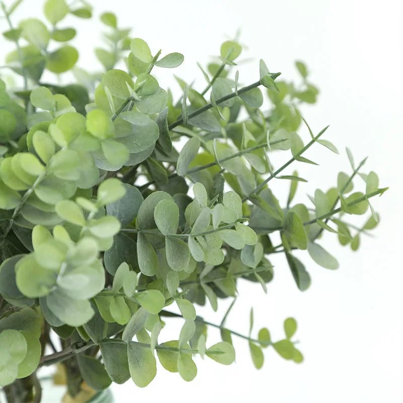 Bouquet de plantes artificielles en feuilles d'eucalyptus