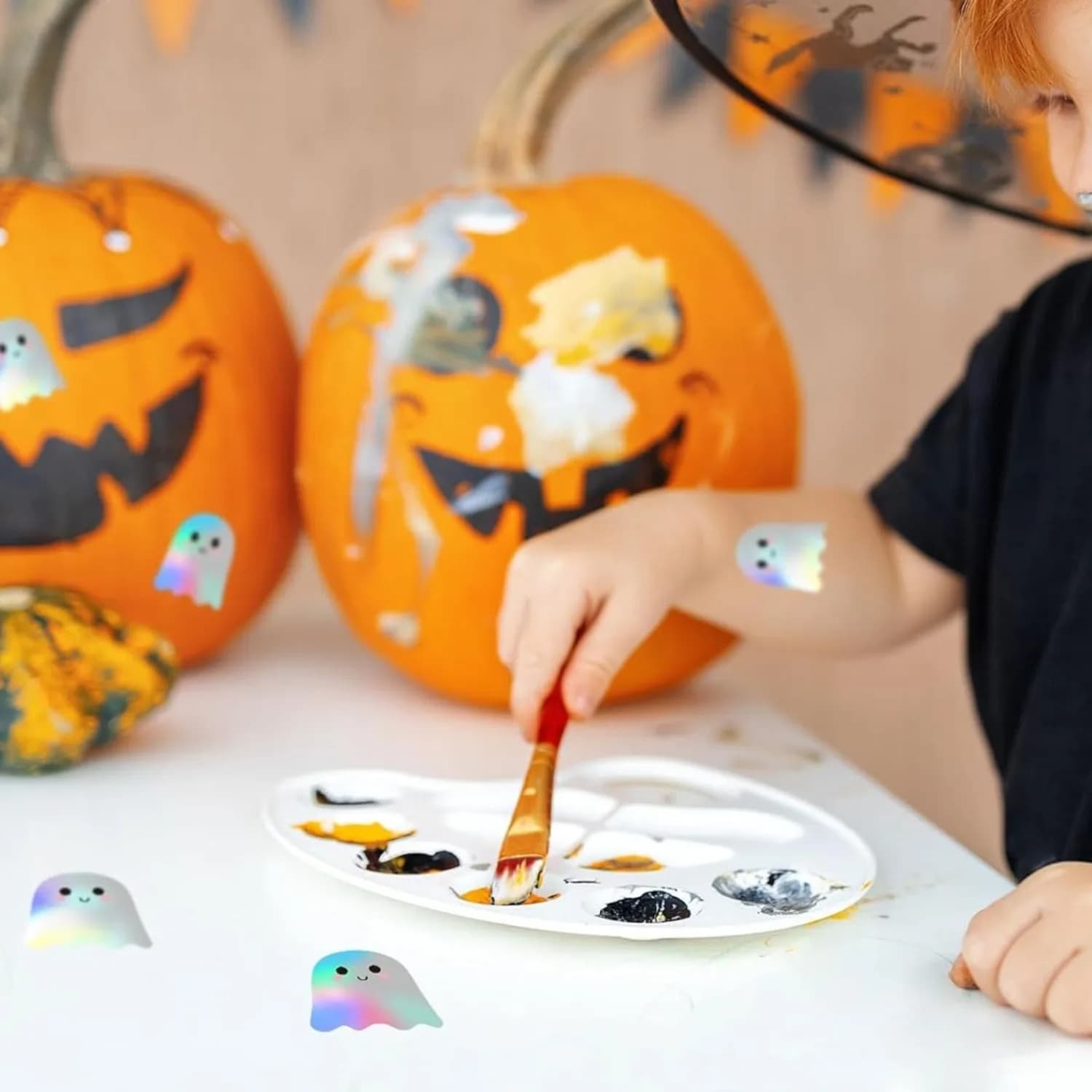 Rouleau d'autocollants fantômes d'Halloween, 500 pièces, autocollants laser fantômes, autocollants décoratifs en papier auto-adhésifs pour fête mignonne de trick or treat