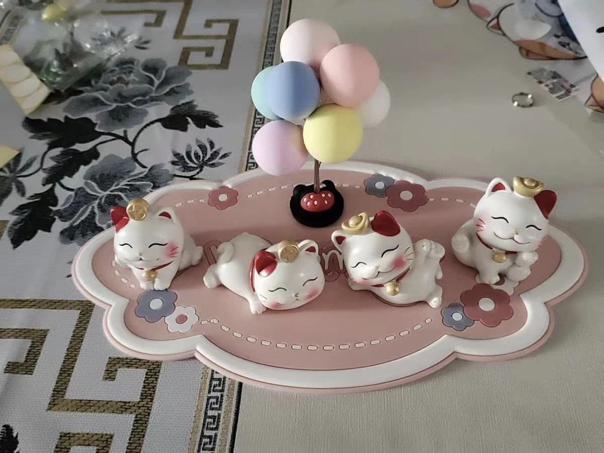Décorations intérieures de voiture mignonnes et créatives à la mode