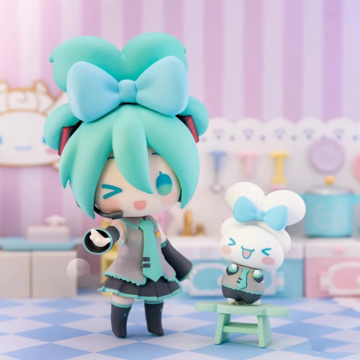 Amine ata ku avec Cinnamoroll Cute 2306 Action Figure Toys, 10cm