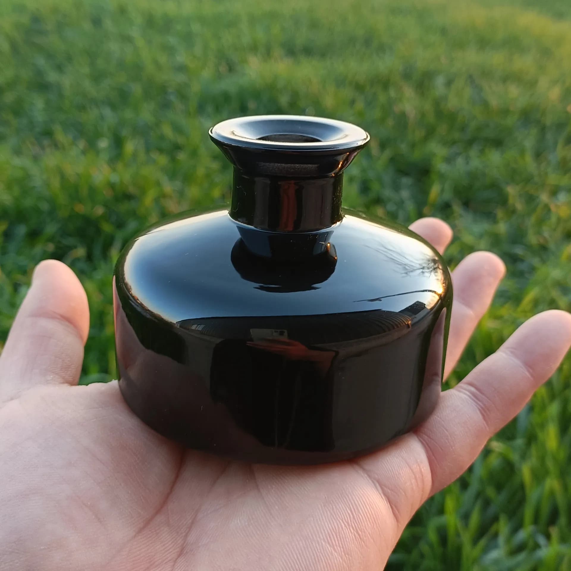 Bouteille d'aromathérapie de 150ml, récipient d'huile essentielle rechargeable en verre saphir noir brillant
