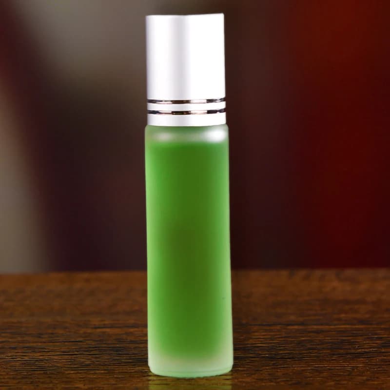 Huile essentielle d'absinthe Pure pour rouleau de Moxibustion confortable, huiles aromatiques de Massage corporel, grattage méridien, lubrifiant 10ML