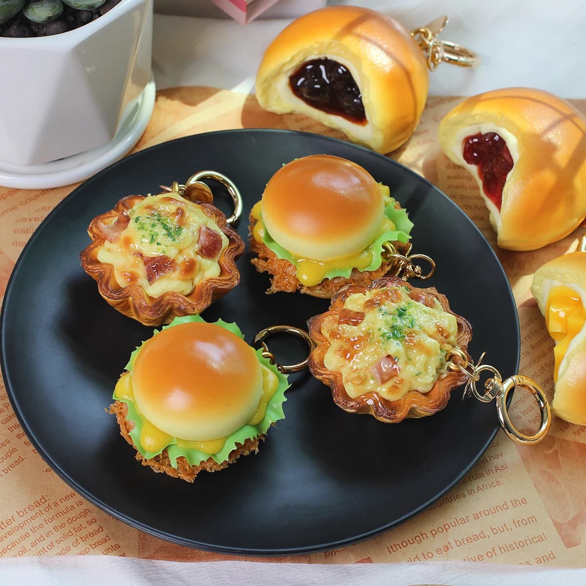1 Pendentif Cheese Burger, Breloque de sac en forme de tarte aux fromage, jambon et œuf, Décoration à suspendre au voiture