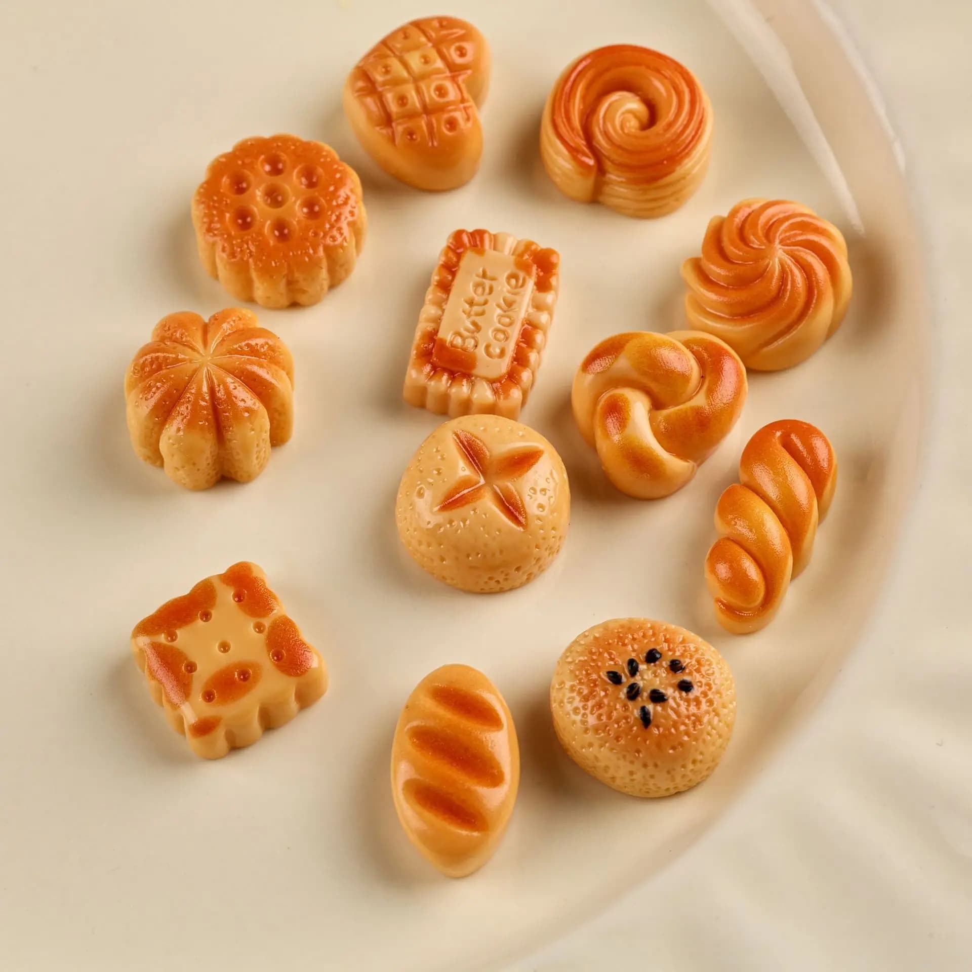 Mini rouleau de beurre aléatoire, 30 pièces, modèle alimentaire pour pain, scène de cuisine, résine, crème faite à la main, autocollant décoratif pour réfrigérateur, décoration de maison