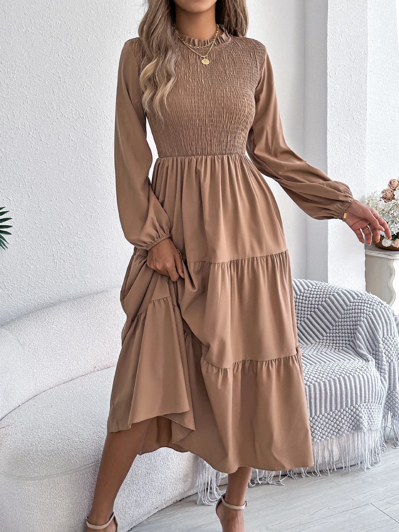 Robe mi-longue à manches longues et col rond pour femmes, couleur unie, vacances de printemps, taille à volants