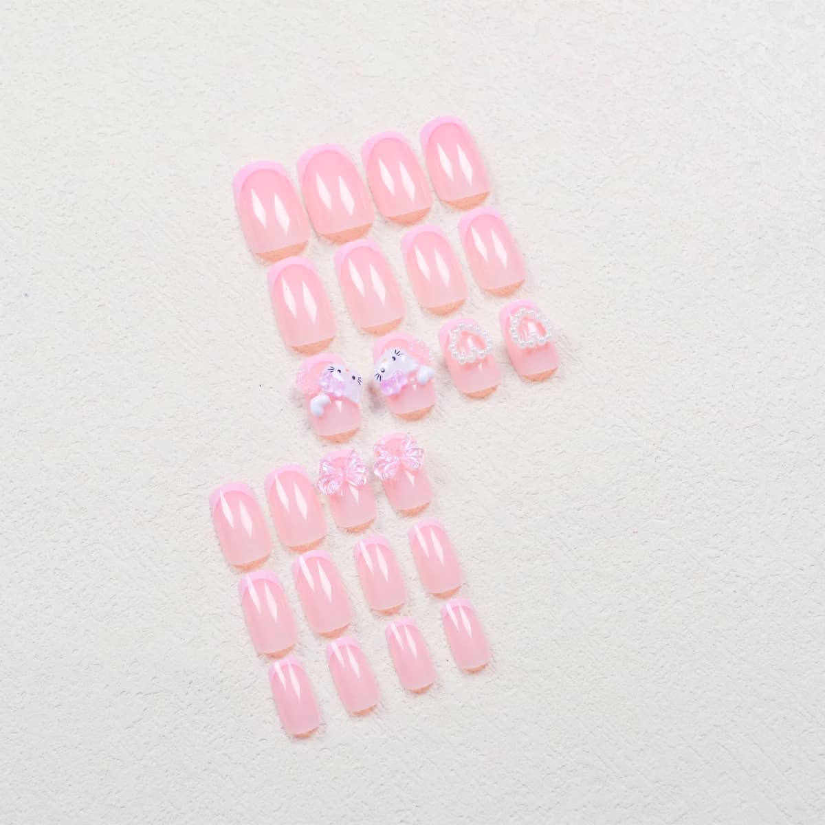 24 ongles carrés moyens rose français mignon dessin animé chat blanc amour camélia Patch
