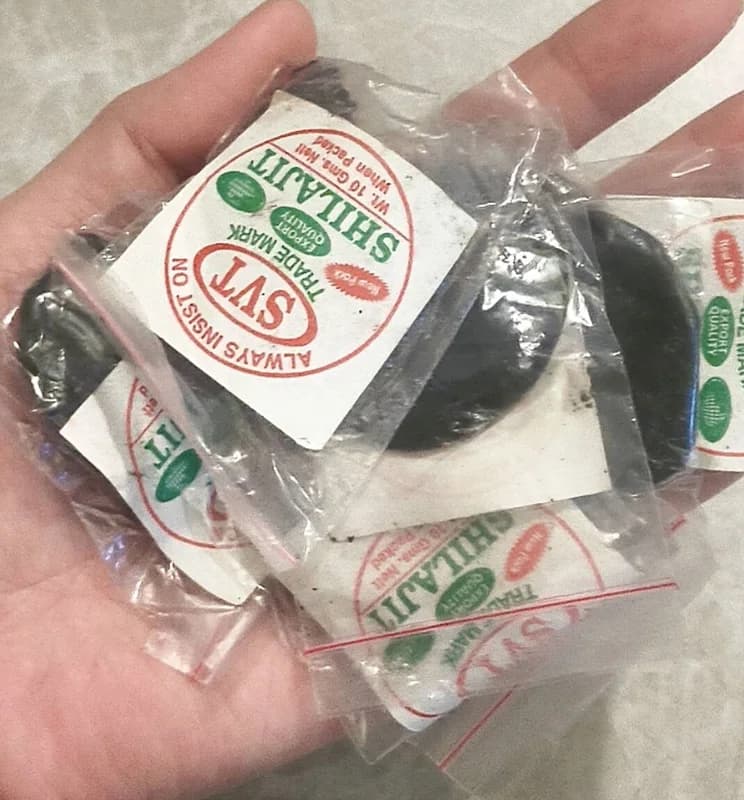 Shilajit pur naturel de l'Himalaya
