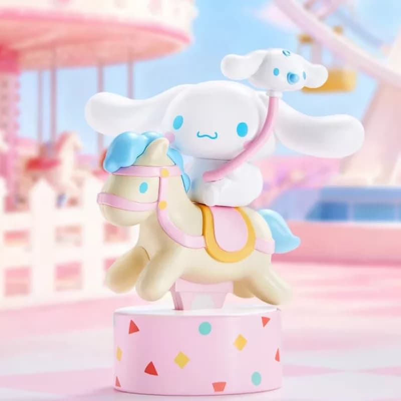 TOPTOY Cinnamoroll Crayon Shin chan Wonderland Series Blind Box Mystery Box Doll Cute Anime Figure Guess Bag Toys Desktop
