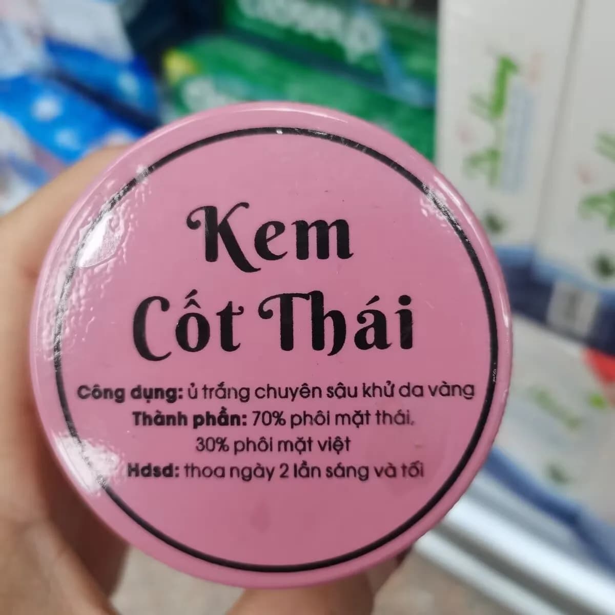 Lotion nourrissante hydratante pour peau sèche, hydratation longue durée, peau lisse et soyeuse, Kem Cot Thai Vang Cao Cap 200g