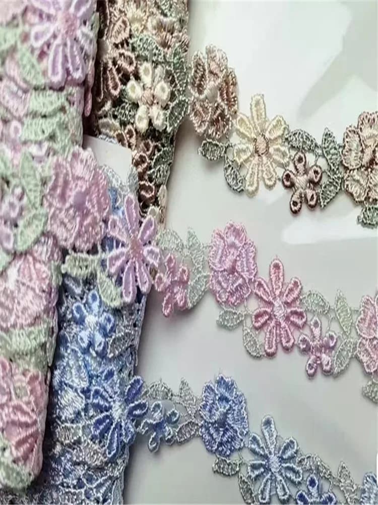 15 Yards de dentelle Venise brillante de 2,7 cm de large, motifs floraux marron, bleu, rose, pour accessoires vestimentaires variés, tels que vêtements, soutiens-gorge et sous-vêtements.