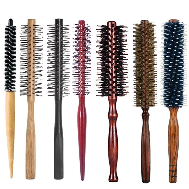 Brosse à cheveux ronde avec manche en bois