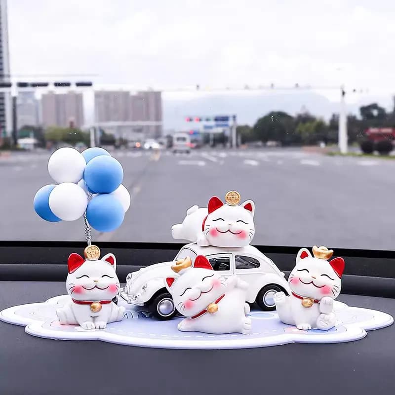 Décorations intérieures de voiture mignonnes et créatives à la mode