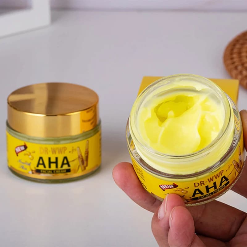 Crème pour le visage AHA, éclaircit et unifie le teint, apaise et hydrate le visage, contrôle le sébum, hydratant boostant l'éclat pour les peaux ternes