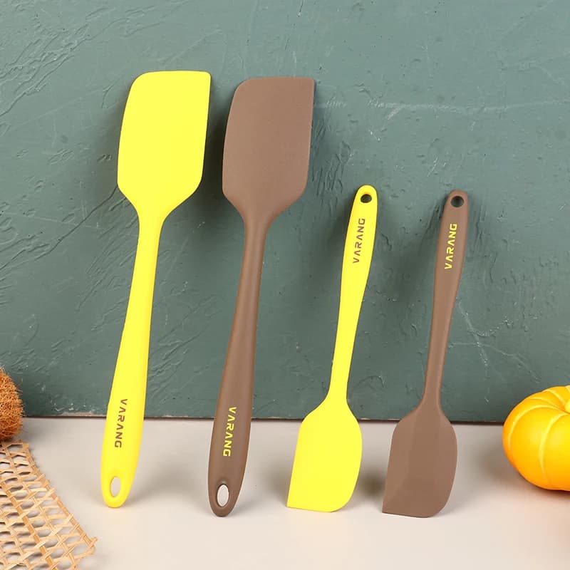 Spatule antiarina en silicone pour poupée à crème