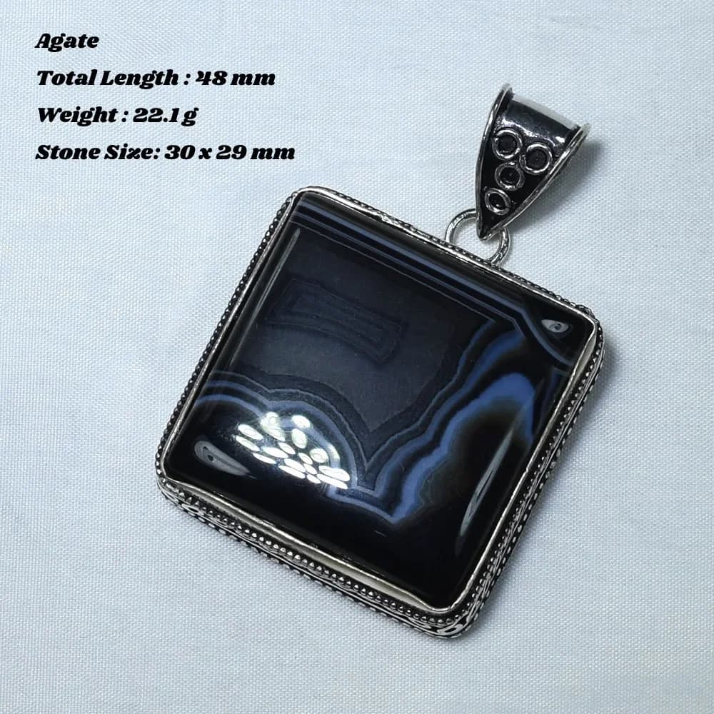 Véritable pendentif cheval sauvage