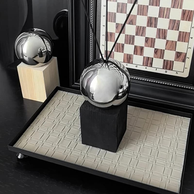 Diffuseur d'huiles essentielles sans flamme, base en bois massif et acier inoxydable 304, décoration de bureau pour la maison, salon, chambre, bureau, Noir/Bois naturel, comprend 4 bâtonnets en rotin
