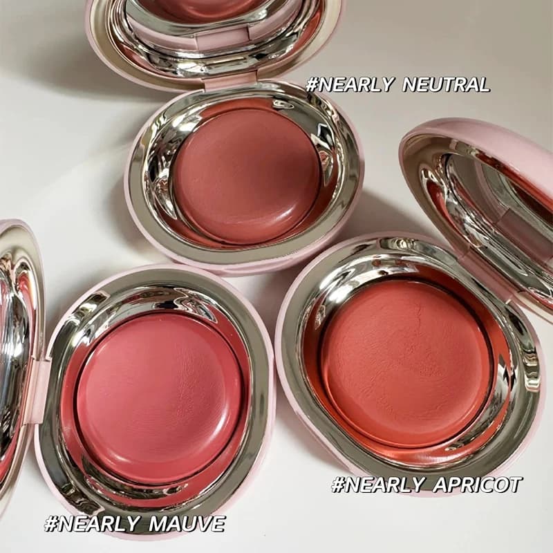 Rare Beauty – Fard à joues liquide portable, soyeux, longue tenue, effet repulpant, fini mat, application sans démarcation