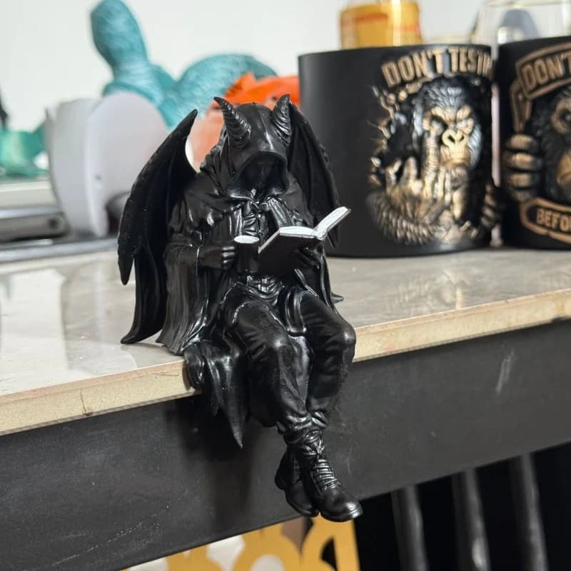 Statue de démon gothique pour étagère à livres, figurine de diable en résine noire, décoration d'Halloween effrayante pour la maison, ornement pour bureau